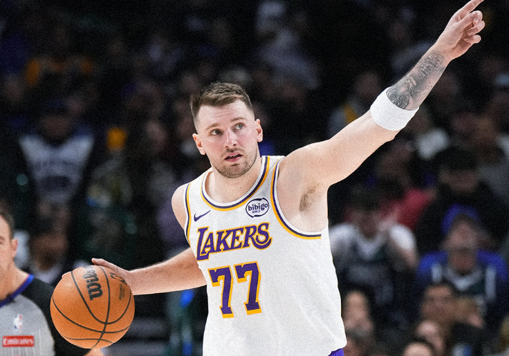 世界杯外围买球-詹姆斯伤停！东契奇35+8湖人复仇尼克斯 里夫斯25分唐斯25+16